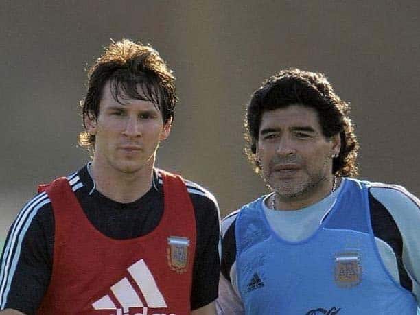 Fútbol: Messi envía "fuerza" a Maradona