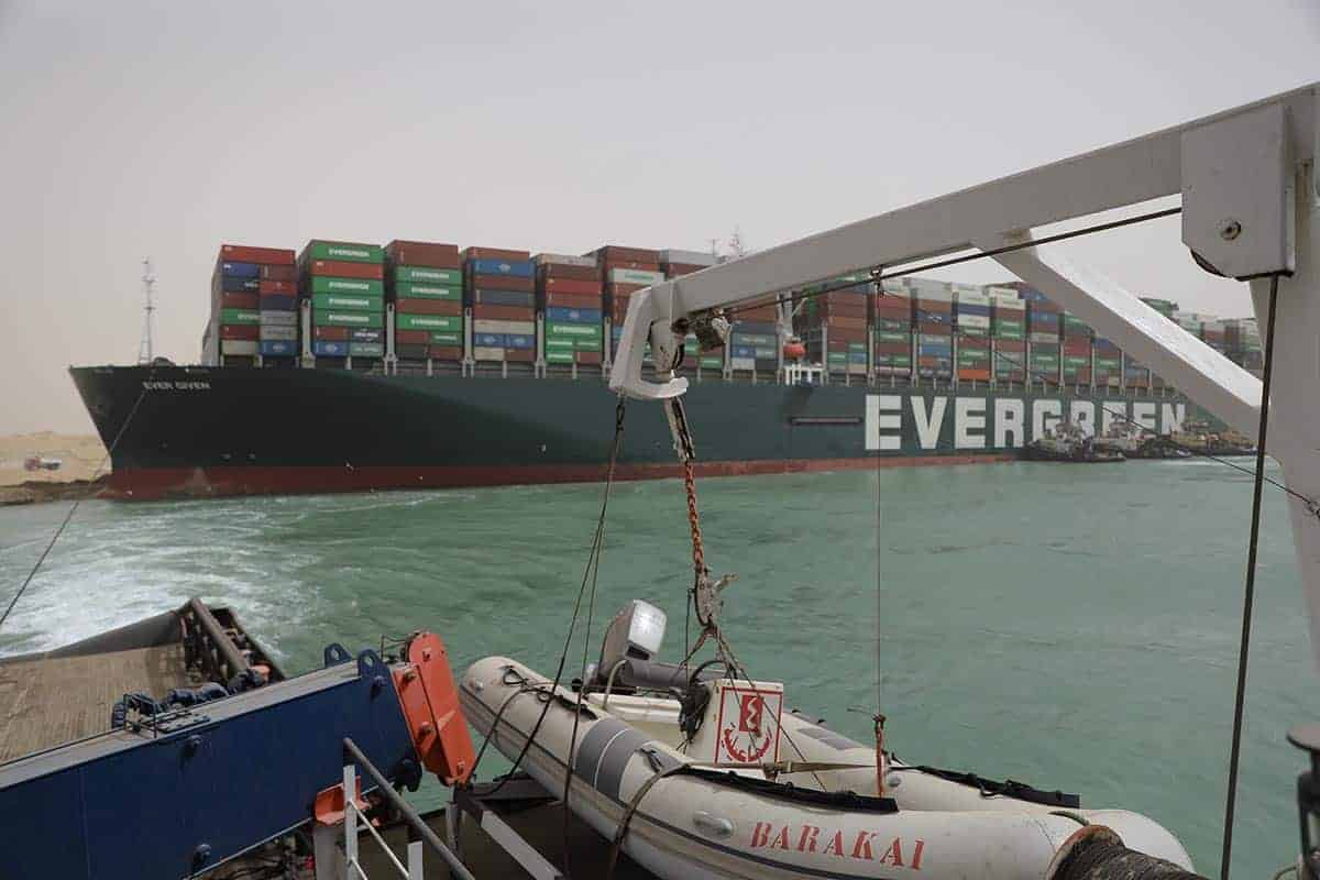EL CAIRO, (Xinhua) -- El megabuque portacontenedores Ever Given ha sido reflotado con éxito después de haber permanecido varado en el Canal de Suez durante casi una semana