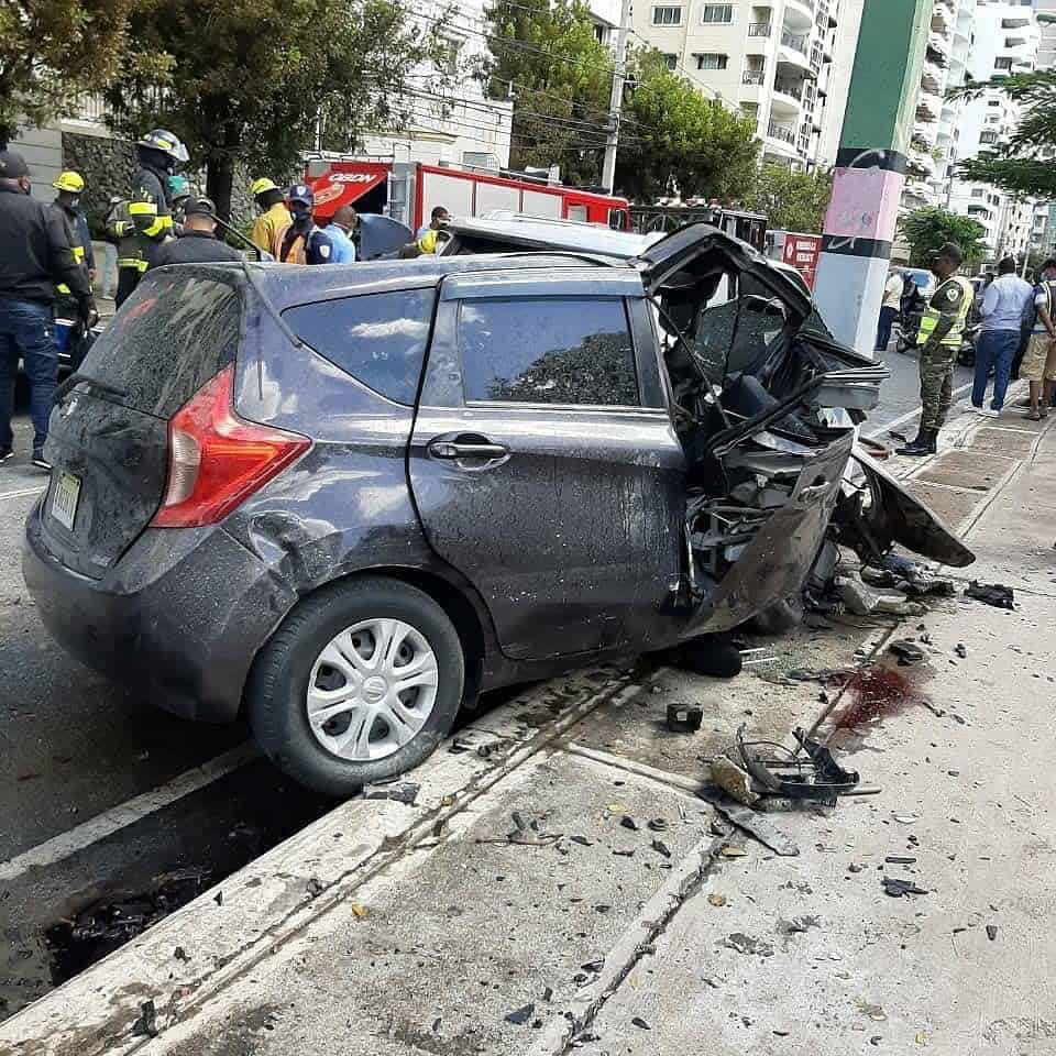 accidente avenida anacaona