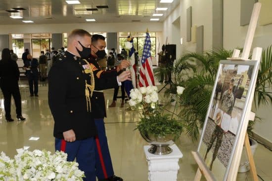 Homenaje post mortem a la sargento Johanny Rosario