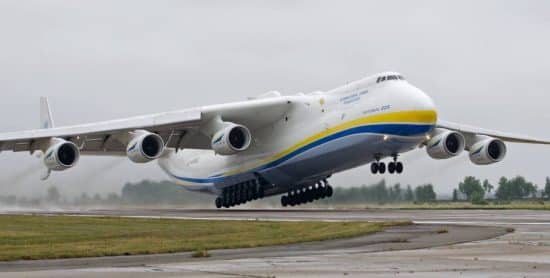 Fuerzas rusas destruyen avión de carga más grande del mundo