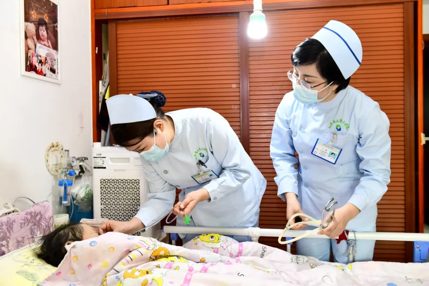  China tendrá 5,5 millones de enfermeras en 2025, según un nuevo plan publicado por la Comisión Nacional de Salud.