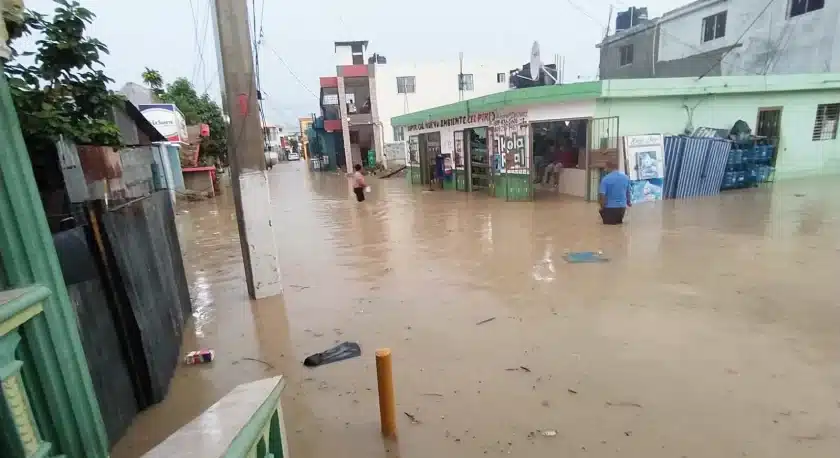 Lluvias afectan 400 viviendas en Santiago