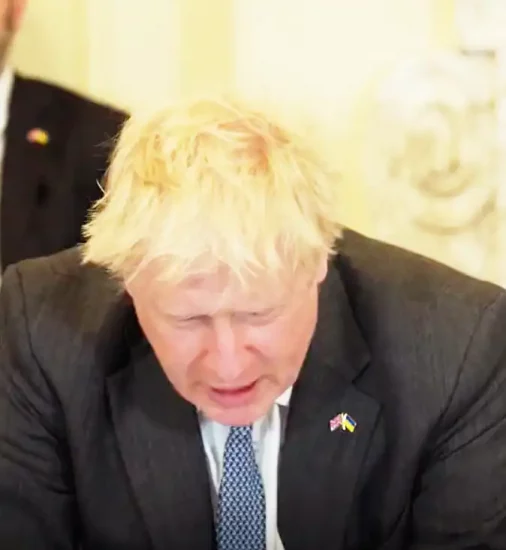 Boris Johnson renuncia 