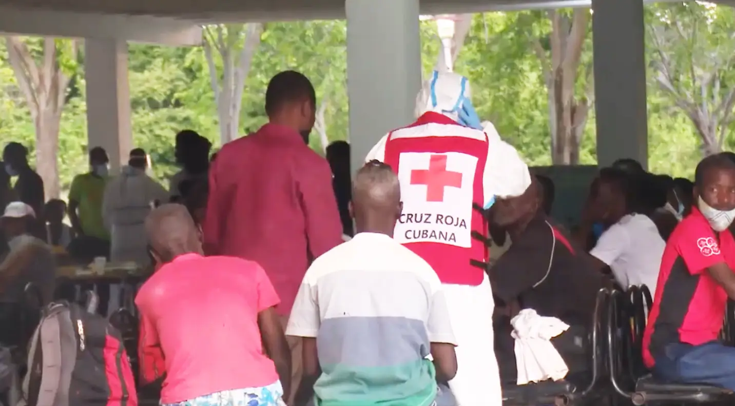 Cruz Roja atiende a 141 haitianos que encallan en Cuba