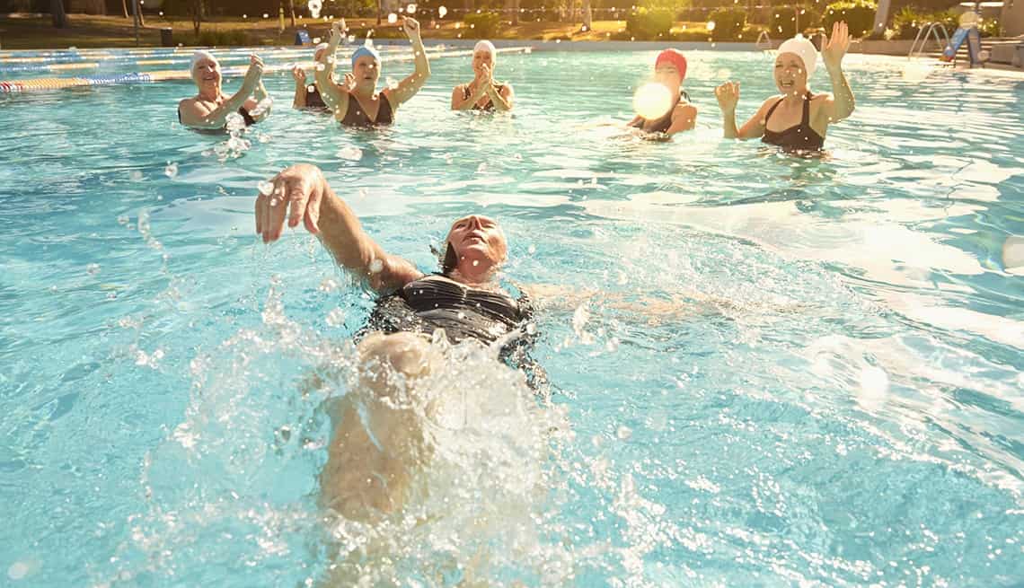 algo relacionado con la piscina