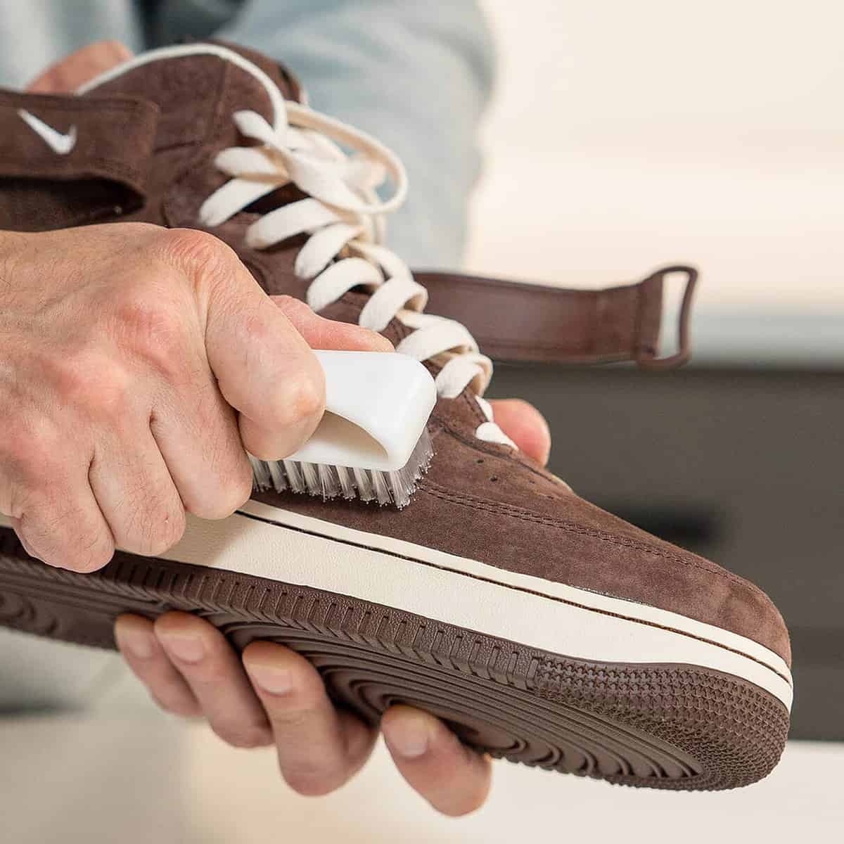 Cómo limpiar los zapatos de piel de manera efectiva