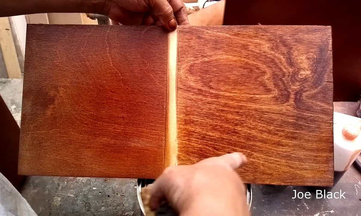 madera con tinta aplicada