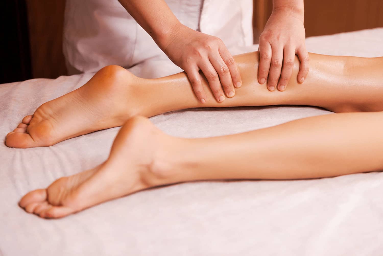 masaje en piernas relajante