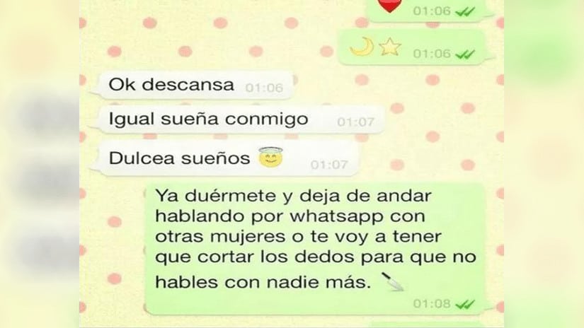 pareja hablando por whatsapp