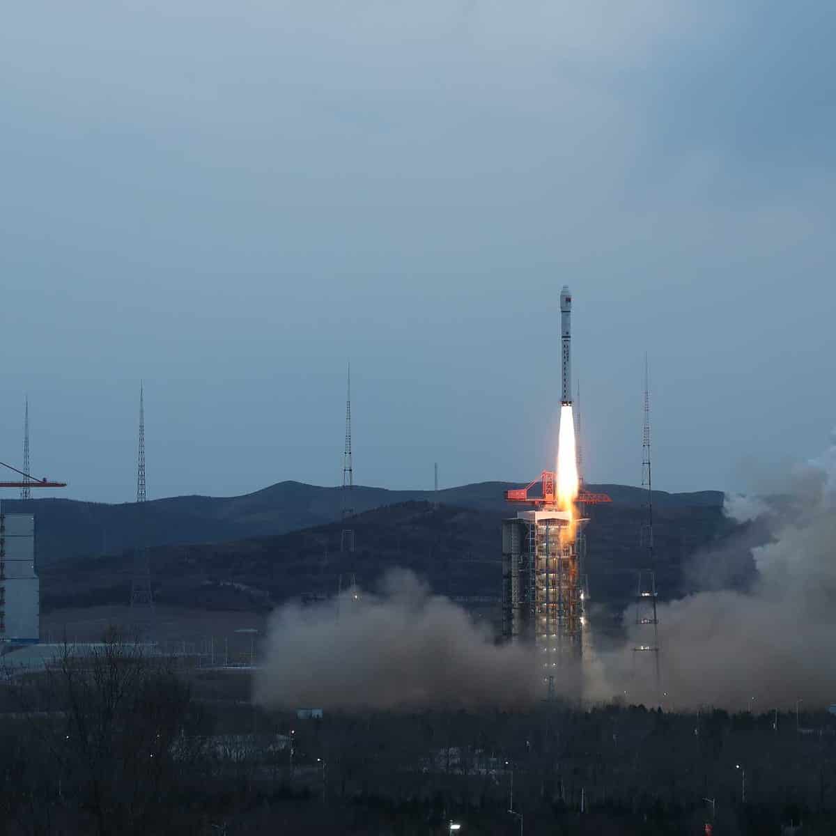 récord de lanzamiento de satélites de China