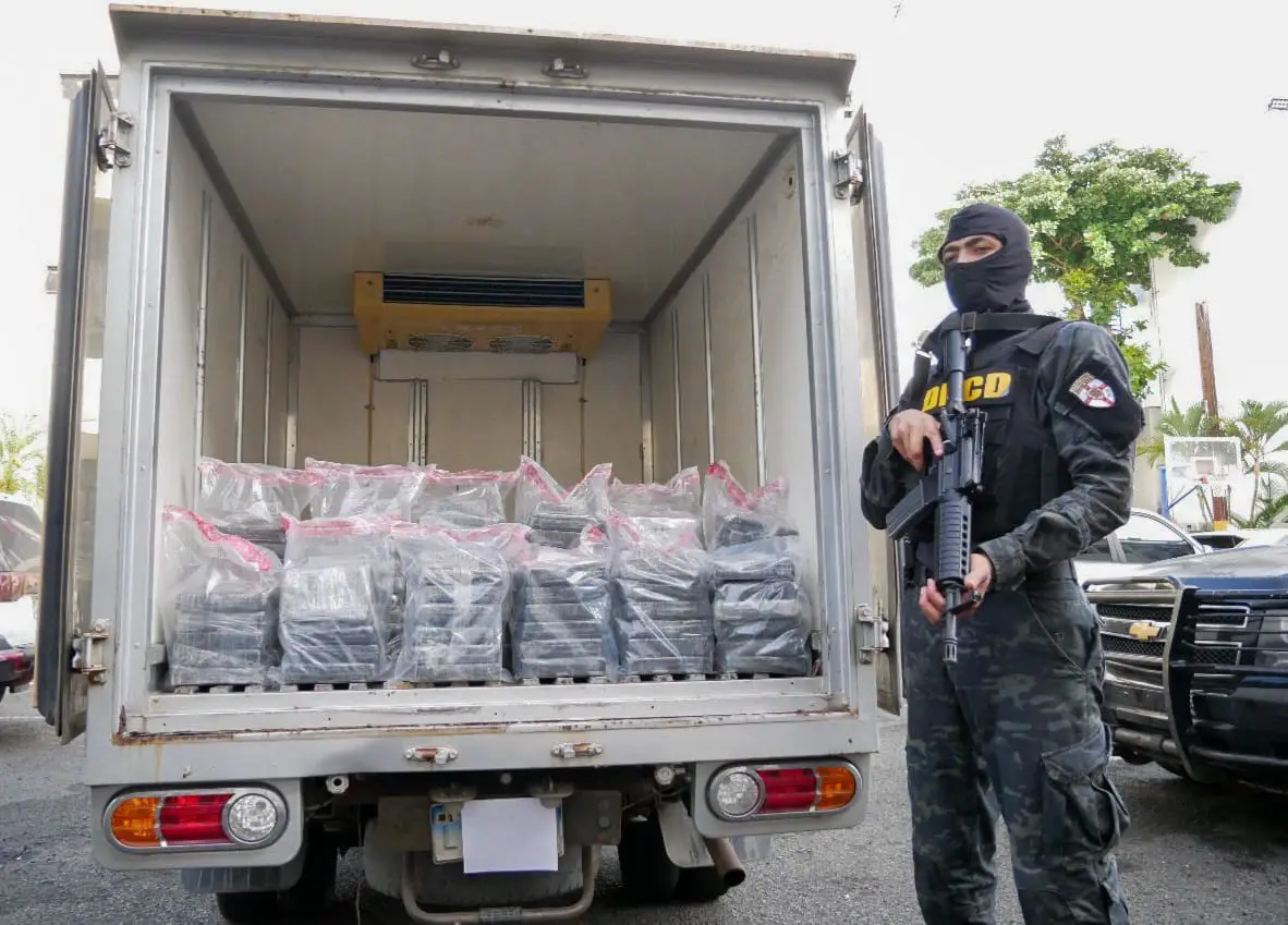 Bonao: DNCD ocupa 137 paquetes de cocaina en tiroteo