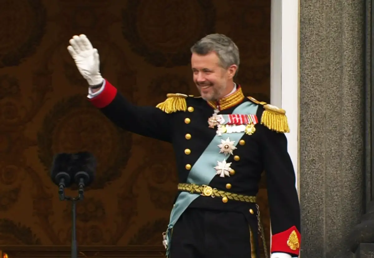 Proclaman a príncipe heredero Federico como rey de Dinamarca