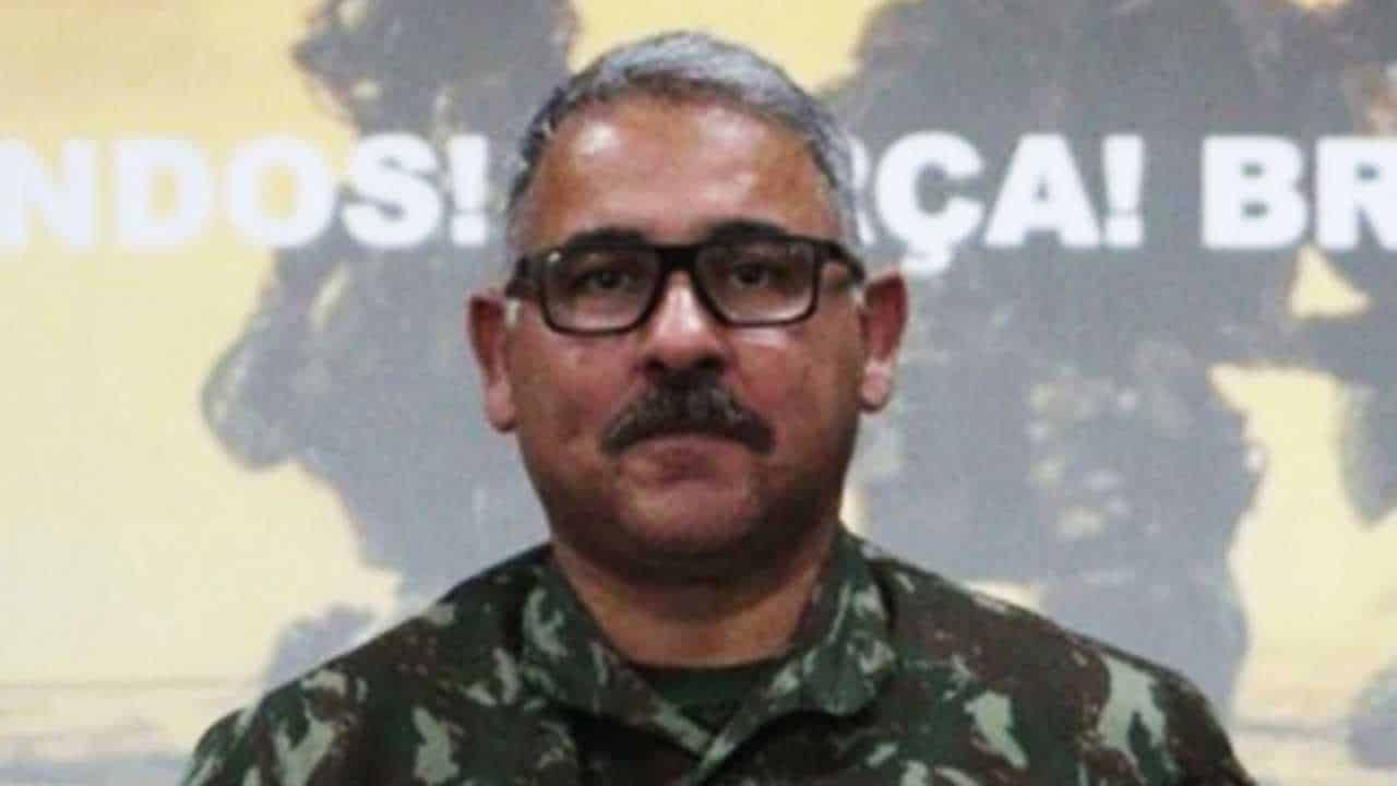 Detienen a coronel en Brasil por complot golpista