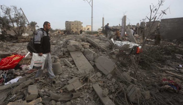 Cifra de palestinos muertos en Gaza aumenta a 34.097, reporta Ministerio