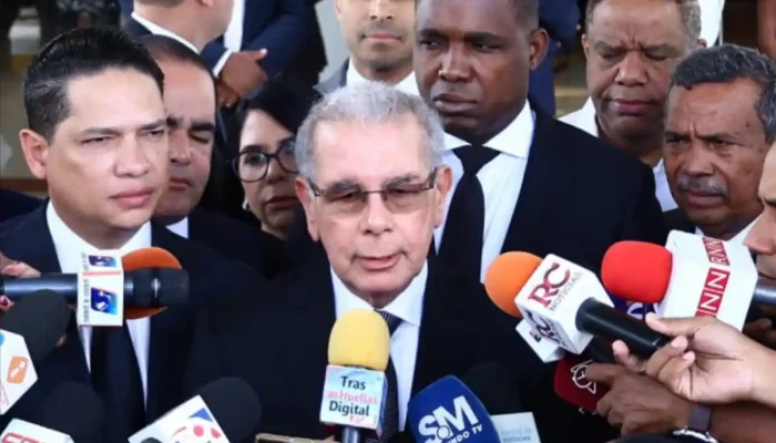 Danilo Medina rinde homenaje a Franklin Almeyda