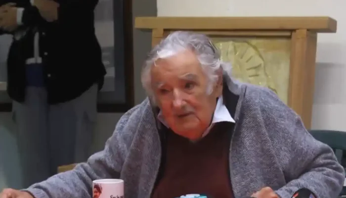 Expresidente José Mujica (Pepe Mujica) de Uruguay revela que padece cáncer de esófago