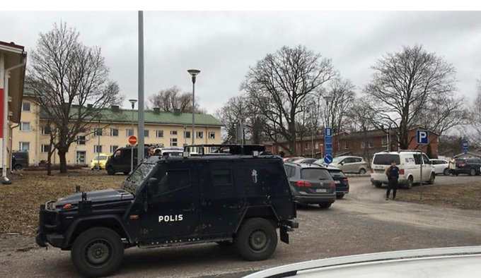 Un estudiante muerto en tiroteo en escuela de Finlandia