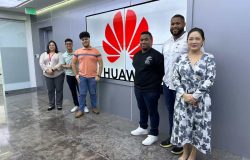 Estudiantes dominicanos en la final de Huawei ICT 2024