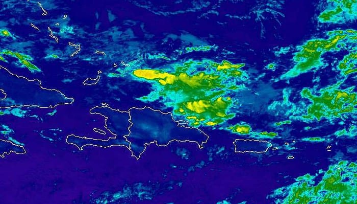 Vaguada provoca lluvias y tronadas en varias provincias dominicanas