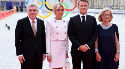 Presidente de COI y leyendas olímpicas participan en relevo de antorcha en Villa Olímpica