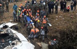 Recuperados 18 cuerpos tras estrellarse avión en aeropuerto de Katmandú