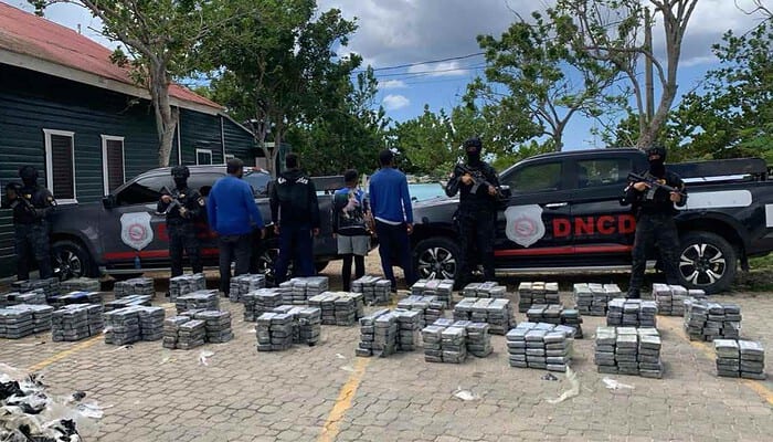 Incautan 1,000 paquetes de cocaína en frente a la costa de La Altagracia