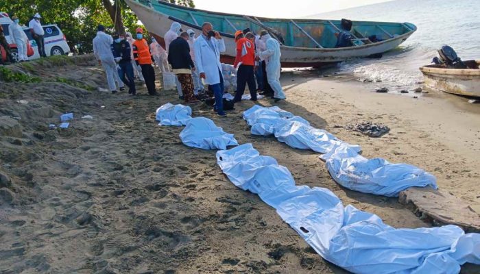 Río San Juan: La Armada de República Dominicana encuentra 14 osamentas en una yola